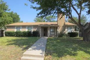 1225 Oakbluff Dr, Lancaster, TX 75146 - Photo 1