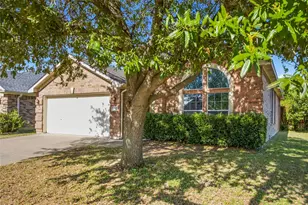 8377 Edgepoint Tr, Fort Worth, TX 76053 - Photo 2