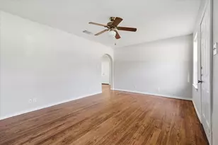 814 Anderson St, Denton, TX 76201 - Photo 12