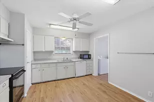 814 Anderson St, Denton, TX 76201 - Photo 8