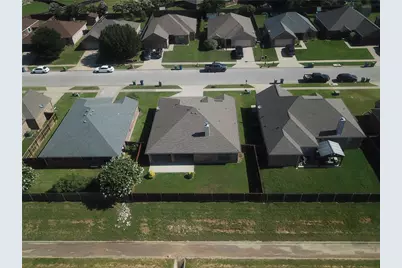 329 Valley Drive, Aubrey, TX 76227 - Photo 34