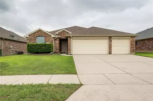 329 Valley Dr, Aubrey, TX 76227 - Photo 1