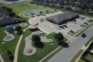 329 Valley Dr, Aubrey, TX 76227 - Photo 38