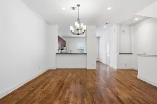 636 E Bluff St, Fort Worth, TX 76102 - Photo 14