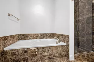 636 E Bluff St, Fort Worth, TX 76102 - Photo 18