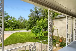 6915 E Grand Ave, Dallas, TX 75223 - Photo 2