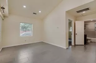 6915 E Grand Ave, Dallas, TX 75223 - Photo 18