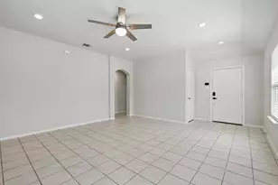 1530 Woodlake Dr, Waxahachie, TX 75165 - Photo 4