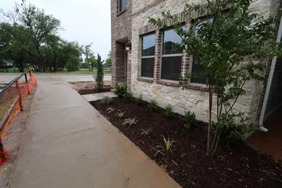 833 Tennessee Drive, Euless, TX 76040 - Photo 2