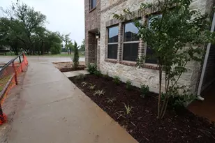 833 Tennessee Dr, Euless, TX 76040 - Photo 2