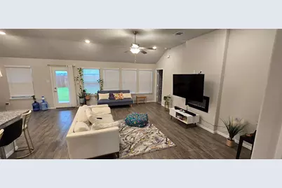 14220 Aberavon Drive, Pilot Point, TX 76258 - Photo 4