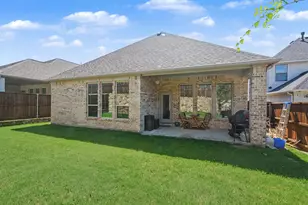 113 Lakeview Dr, Oak Point, TX 75068 - Photo 10
