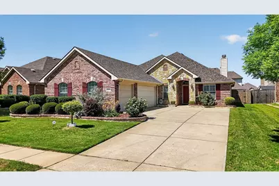 2360 Collin Drive, Grand Prairie, TX 75052 - Photo 2