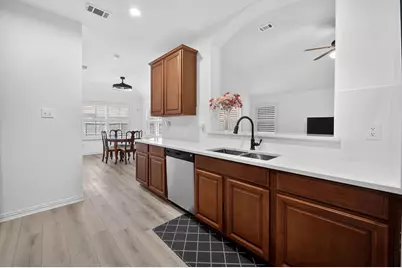 2360 Collin Drive, Grand Prairie, TX 75052 - Photo 10