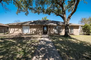 9190 Orbiter Cir, Dallas, TX 75243 - Photo 2
