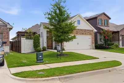 1021 Mason Street, Aubrey, TX 76227 - Photo 2