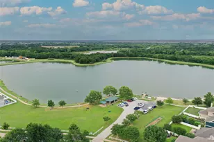 10201 Franklin Dr, Providence Village, TX 76227 - Photo 30