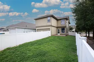 10201 Franklin Dr, Providence Village, TX 76227 - Photo 26