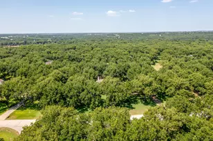 7406 Hampton Dr, Granbury, TX 76049 - Photo 4