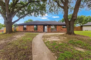 5302 Anchor Cove Cir, Garland, TX 75043 - Photo 2