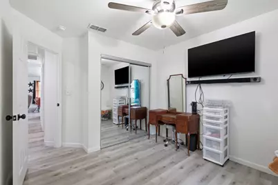 216 E Clay Street, Bowie, TX 76230 - Photo 14