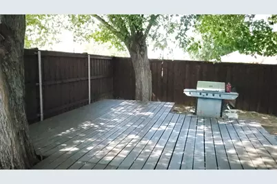 2027 Parkside Court, Grapevine, TX 76051 - Photo 8