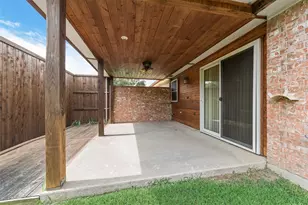 302 Manana Dr, Grand Prairie, TX 75050 - Photo 26