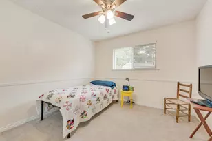 302 Manana Dr, Grand Prairie, TX 75050 - Photo 24