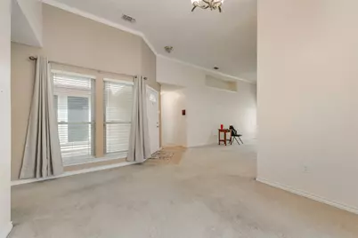 302 Manana Drive, Grand Prairie, TX 75050 - Photo 10