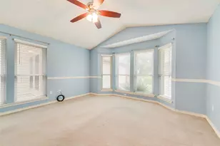 302 Manana Dr, Grand Prairie, TX 75050 - Photo 18
