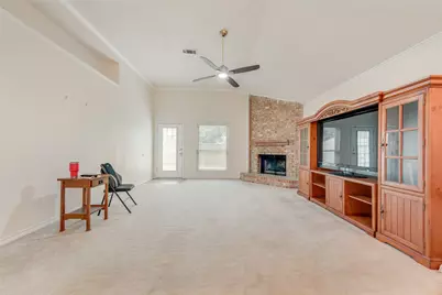 302 Manana Drive, Grand Prairie, TX 75050 - Photo 8