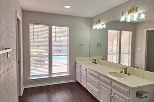 1113 Crest Park Dr, Garland, TX 75042 - Photo 10