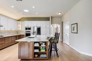 8301 Cardiff Cir, Plano, TX 75025 - Photo 8