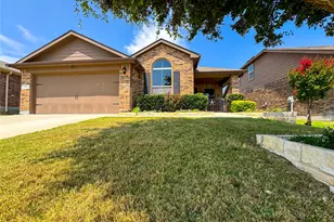 708 Stanmire Lake Trl, Fort Worth, TX 76120 - Photo 2