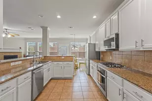 12436 Littlefield Dr, Frisco, TX 75035 - Photo 6