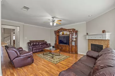 12436 Littlefield Drive, Frisco, TX 75035 - Photo 10