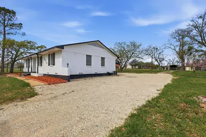3913 Hickox Road, Rowlett, TX 75089 - Photo 2