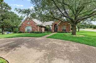 10 Fairway Loop Dr, Pottsboro, TX 75076 - Photo 2