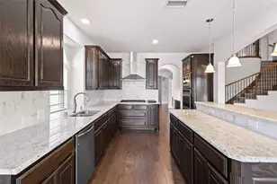 604 Cody Ln, Mansfield, TX 76063 - Photo 16