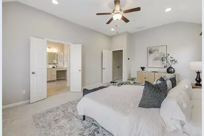 1020 Gardenia Street, Carrollton, TX 75007 - Photo 18