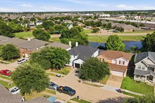 417 Niagara Falls Dr, Anna, TX 75409 - Photo 2