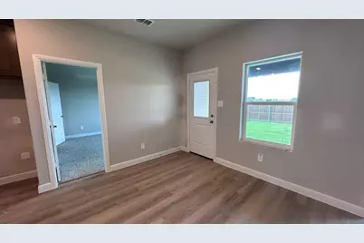 10760 Bloodstone Drive, Fort Worth, TX 76036 - Photo 4