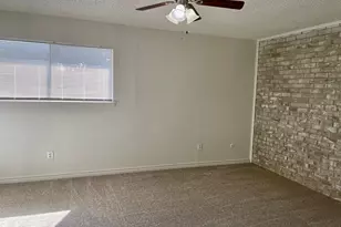 2310 Chapel Hill Ln, Arlington, TX 76014 - Photo 18