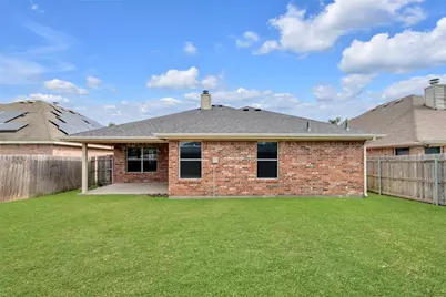 715 W Milton Drive, Arlington, TX 76001 - Photo 24