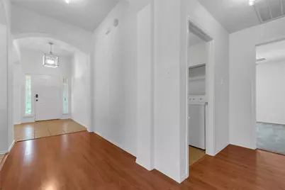 715 W Milton Drive, Arlington, TX 76001 - Photo 6