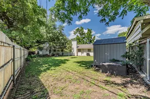 1806 Hilltop Ln, Pantego, TX 76013 - Photo 4