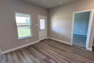 10813 Bloodstone Dr, Fort Worth, TX 76036 - Photo 4