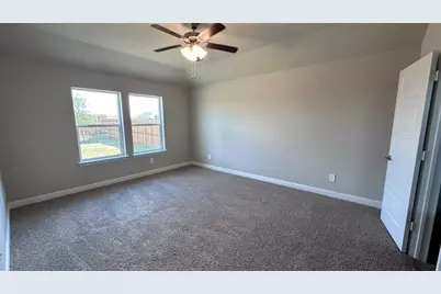 10813 Bloodstone Drive, Fort Worth, TX 76036 - Photo 6