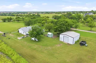 698 Hackberry Rd, Van Alstyne, TX 75495 - Photo 30