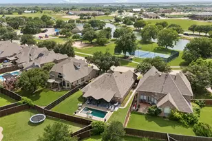 7918 Kings Ct, Rowlett, TX 75089 - Photo 2